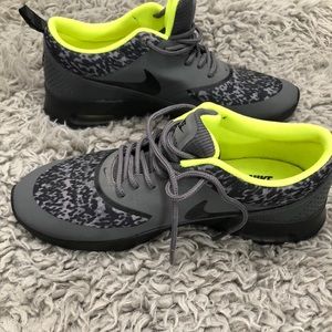 Nike Air Max shoe size 7.5